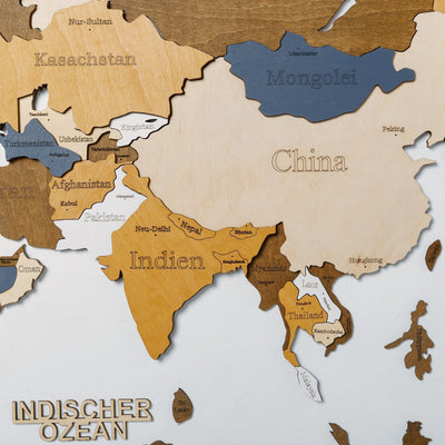 Premium Wanddekor 3D Weltkarte aus Holz in Deutsch mit Pins | Mehrfarbig - WOW WOOD